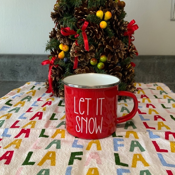 Red Enamel Christmas/Winter Mug, Let It Snow, New - Picture 1 of 5